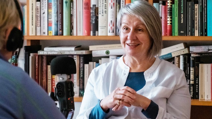 FrauenFunk #47: Barbara Klein, Schauspielerin, Kabarettistin, Theaterleiterin